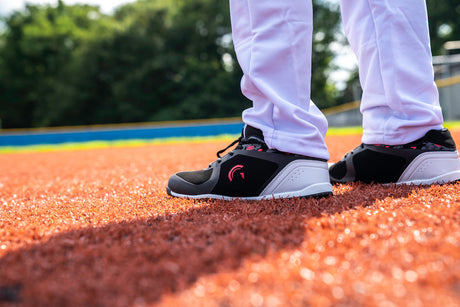 Choosing the Right Youth Baseball Turf Shoes