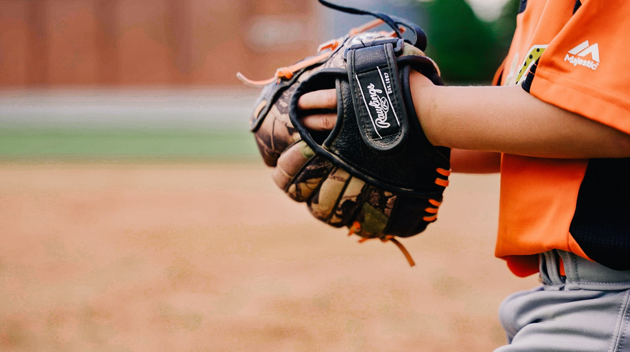Best Baseball Gloves: Brands, Material, and Styles to Look For